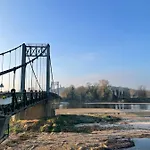 Logis Loire - Les Cocottes Restaurant Les Rosiers