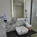 Logis Loire - Les Cocottes Restaurant فندق Les Rosiers