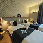 Logis Loire - Les Cocottes Restaurant Hotel 2*