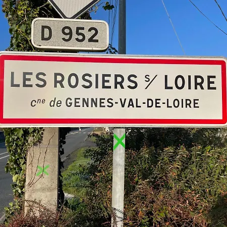 Logis Loire - Les Cocottes Restaurant فندق 2*