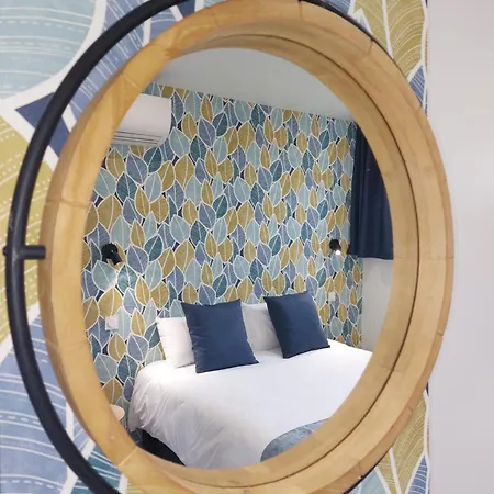 فندق Logis Loire - Les Cocottes Restaurant Les Rosiers