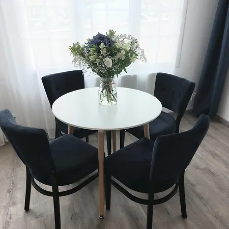 Logis Loire - Les Cocottes Restaurant فندق