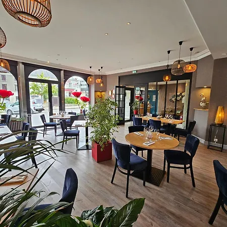 Otel Logis Loire - Les Cocottes Restaurant